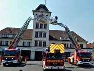 Neue Drehleitern für die Feuerwehr Leverkusen