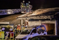 Drei Personen gerettet bei Hausbrand in Leverkusen-Lützenkirchen